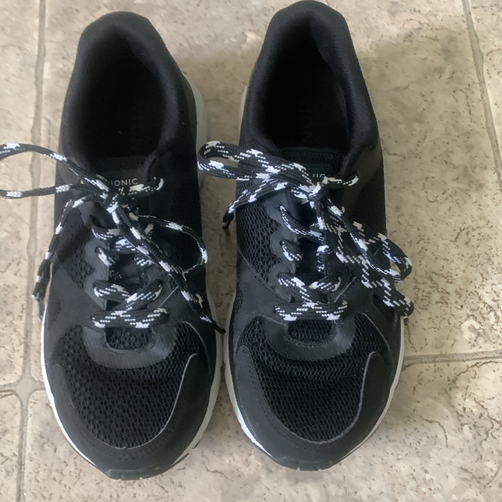 Vionic Athletic Shoes - image 5
